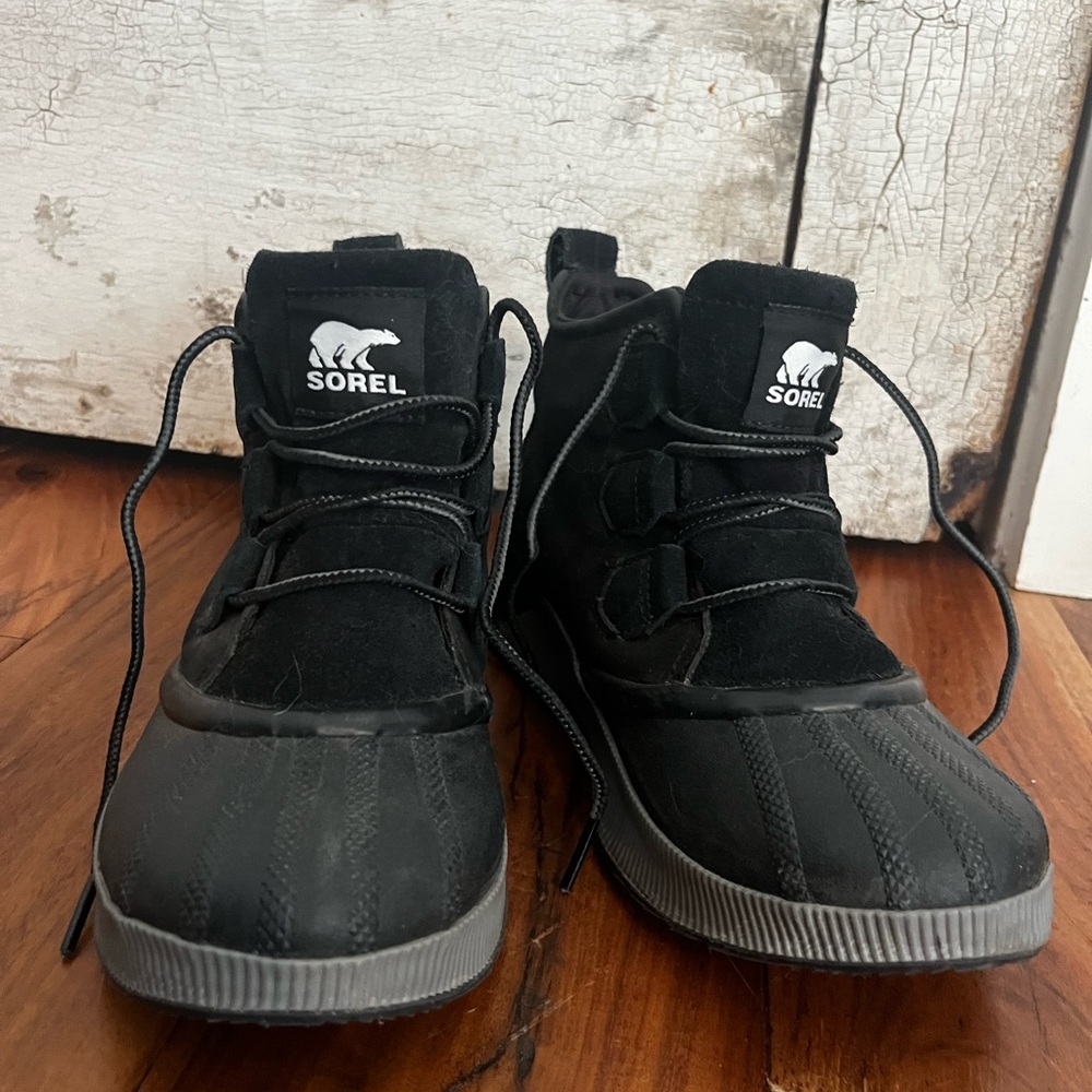 Sorel Black Lace-Up Boots